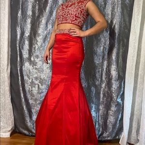 Mac Duggal prom dress